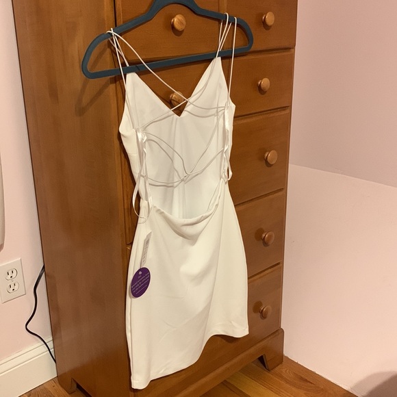 Windsor Dress - Picture 2 of 3